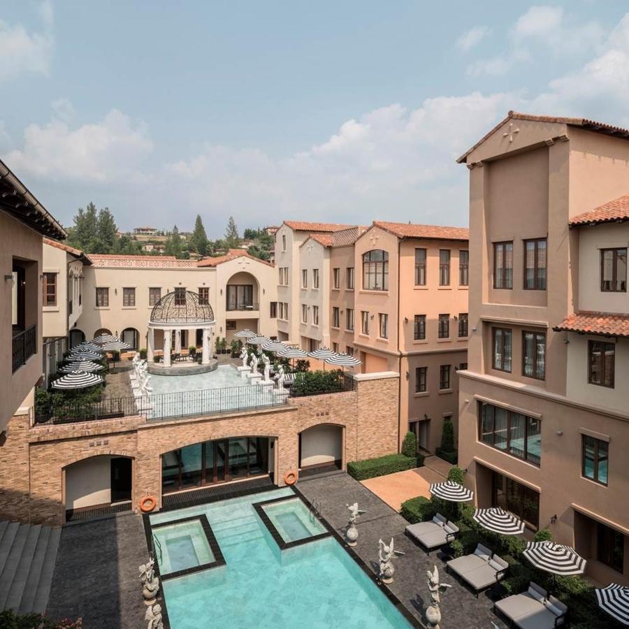 Toscana Town Square Suites Mu Si Exterior foto